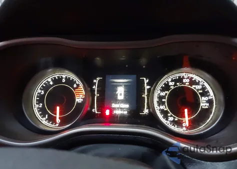 2016 Jeep Cherokee Latitude из США, поврежденный, VIN 1C4PJMCB4GW327976